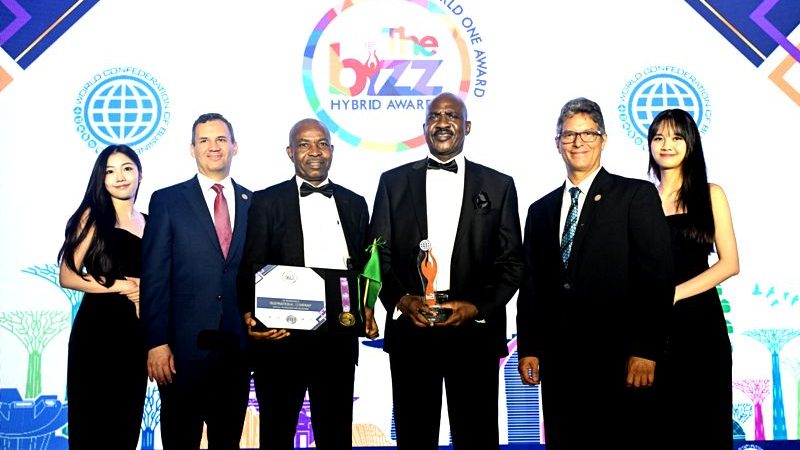 Arik Air Honoured With THE BIZZ Awards 2024 In Singapore