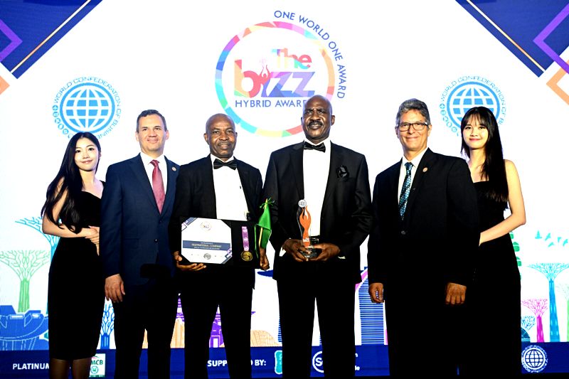 Arik Air Honoured With THE BIZZ Awards 2024 In Singapore