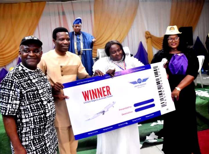 United Nigeria Airlines Rewards Four Winners With Return Tickets, Receives Excellence Award