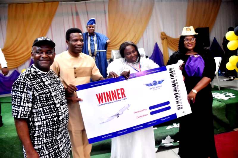 United Nigeria Airlines Rewards Four Winners With Return Tickets, Receives Excellence Award