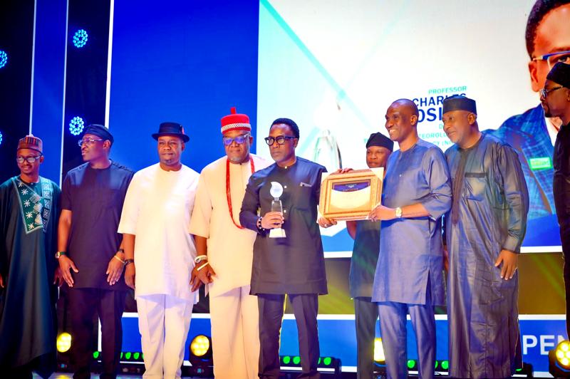 Nigeria’s Aviation Minister Receives 4th Award In One Month As NiMET’s DG Gets