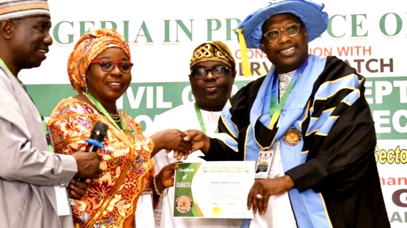 NAMA MD Bags Fellowship Award For Distinguished Leadership Conduct