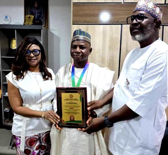 NAMA, Spokesman Win Awards