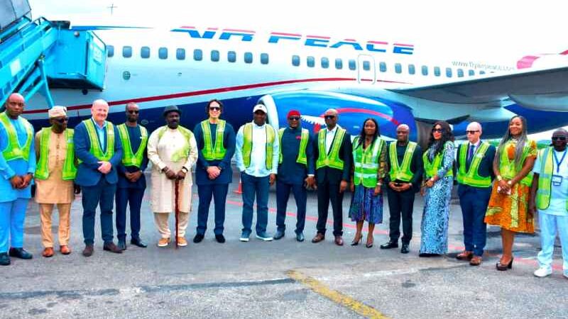 Air Peace Receives A Dry-Leased B737-700NG From AerCap