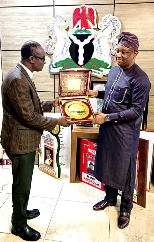 Former Nigeria Airways Union Honours Keyamo, Extols His Push For Members’ Retirement Benefits