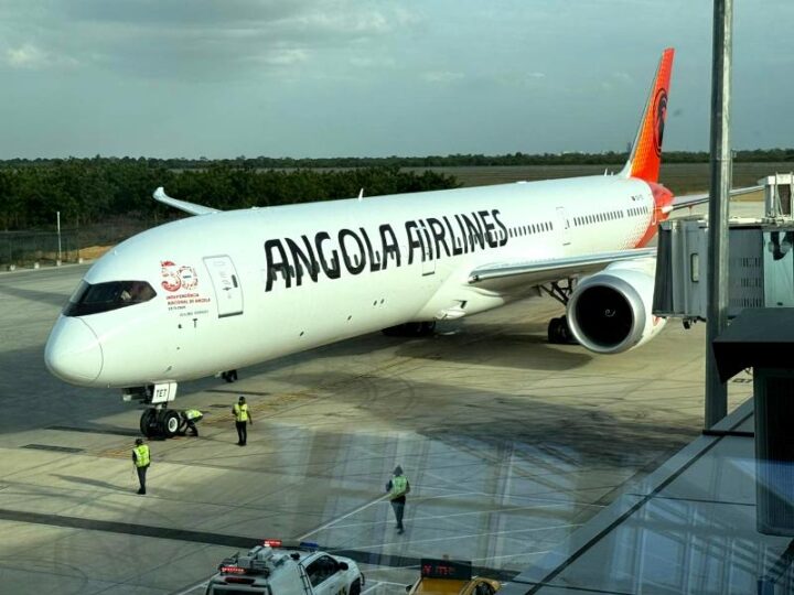 TAAG Angola Airlines Takes Delivery Of Fourth B787 Dreamliner