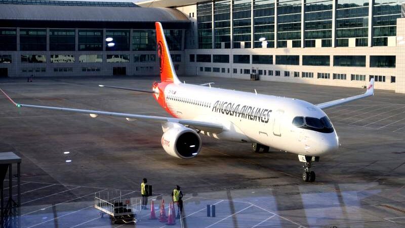 TAAG Receives Sixth A220-300, Strengthens Regional Connectivity