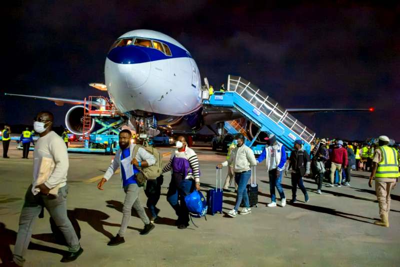 Air Peace Completes Fourth South Africa Evacuation, Repatriates 284 Nigerians