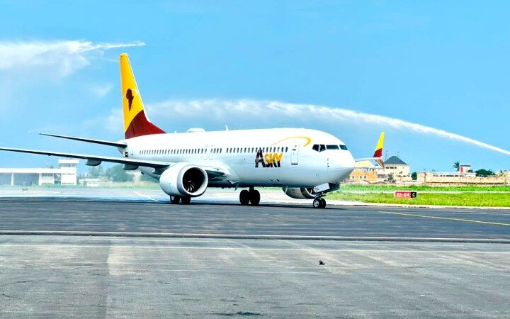ASKY Receives New B737 Max8