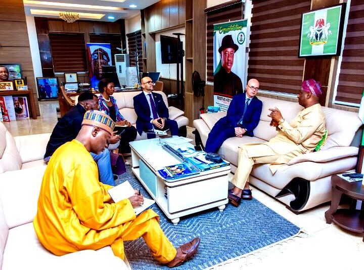 Nigeria, Canada Advance Talks On Direct Flights As Aviation Minister Receives Envoy