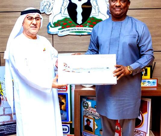 Nigeria’s Aviation Minister Appeals To Etihad Airways To Consider Flying To Abuja