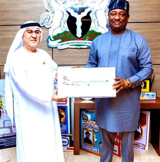 Nigeria’s Aviation Minister Appeals To Etihad Airways To Consider Flying To Abuja