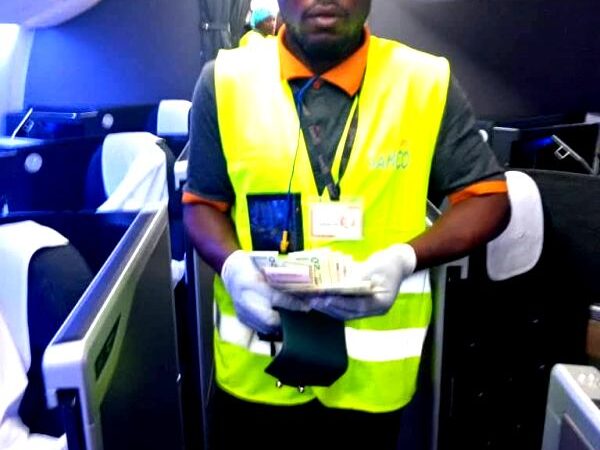 Encomiums As SAHCO Cabin Cleaner Returns $730, Credit Cards Found On BA Flight